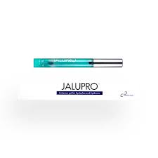 Jalupro Enhancer Gel?
Jalupro Enhancer Gel is a cosmetic gel formulated to improve the skin’s appearance by supporting hydration, elasticity, smoothness, and radiance. Unlike medical or prescription products, this gel is intended for external cosmetic use only. It is often mentioned alongside aesthetic procedures because it is designed to complement and maintain results from professional treatments.